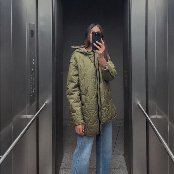 Zara Green Puffer Jacket for Casual Wear - Picture 1 of 10